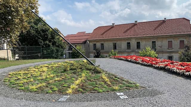 Vodoravno sončna ura - Image 1