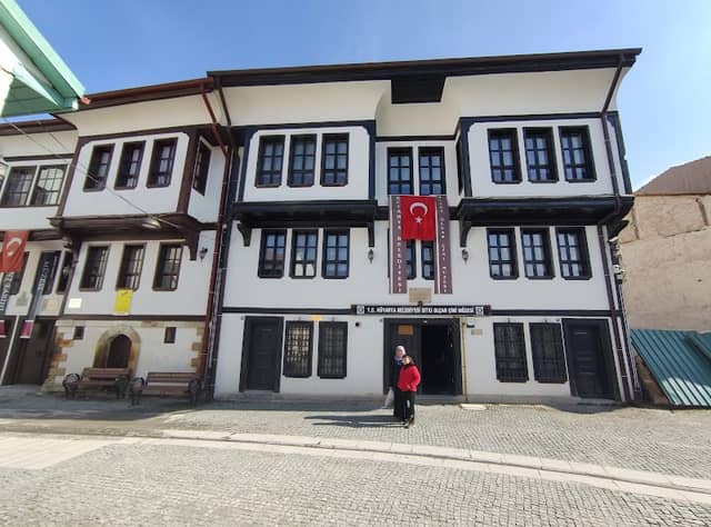 Kütahya Belediyesi Kent Tarihi Müzesi - Image 1