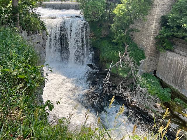 Vermillion Falls - Image 2