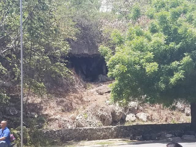 Cueva - Image 1