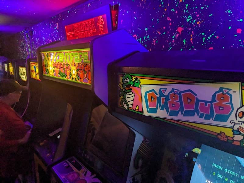 B&B Arcade & Video Games - Image 2