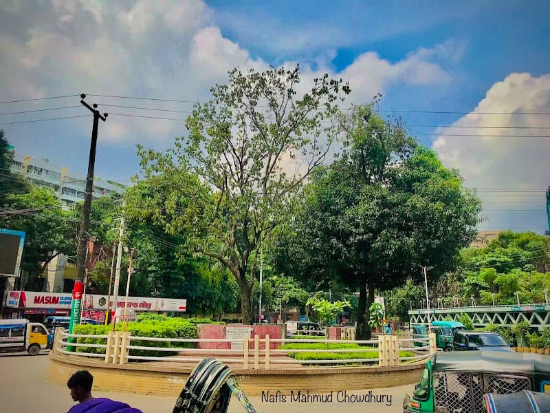 Jamal Khan Circle - Image 1