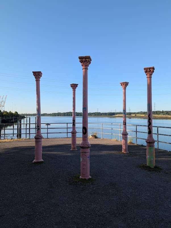 Five Columns - Image 1