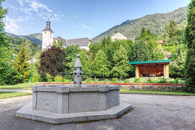 Rathaus Park - Image 1