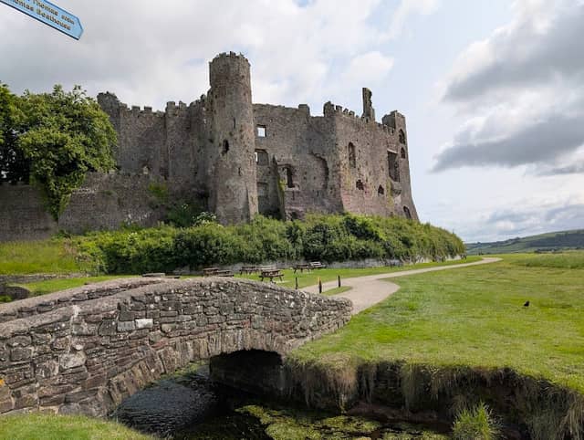 Castell Talacharn / Laugharne Castle - Image 1