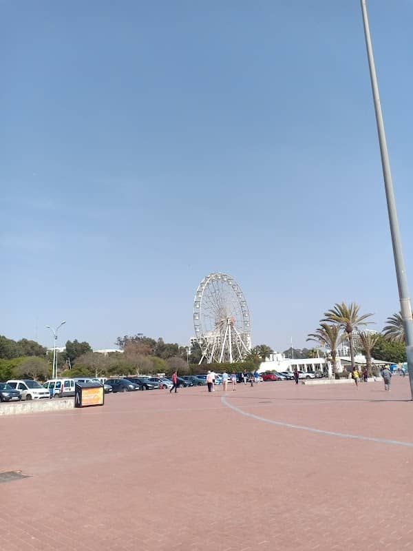 Corniche de la plage d'Agadir - Image 1