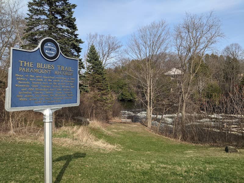 Blues Trail: Paramount Records Historical Landmark - Image 1