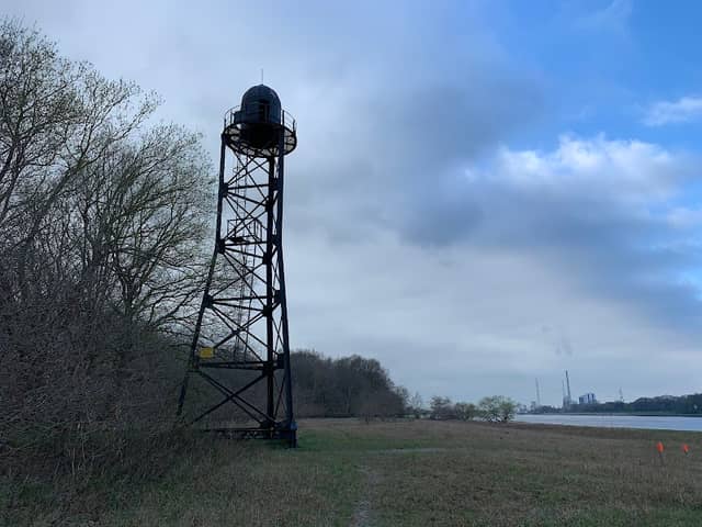 Schwarzer Leuchtturm - Image 1