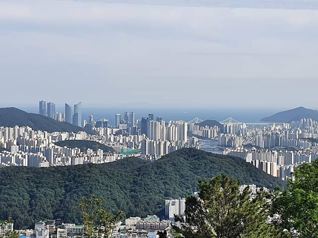 윤산 - Image 1