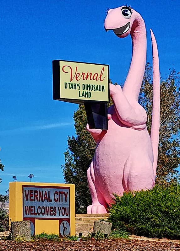 Dinah the Dine-A-Ville Dinosaur - Image 1