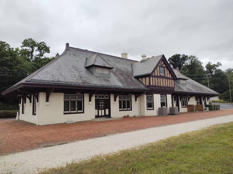 Historic Farmville Train Station - Image 2