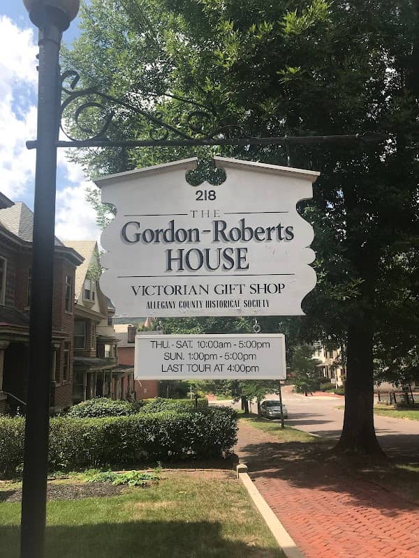 Gordon-Roberts House - Image 2
