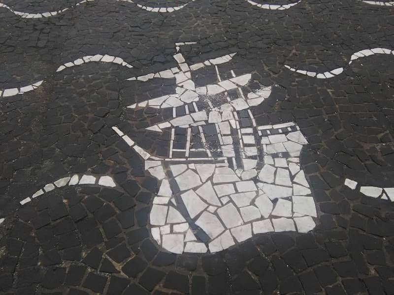 Prince Henry the Navigator statue - Image 2