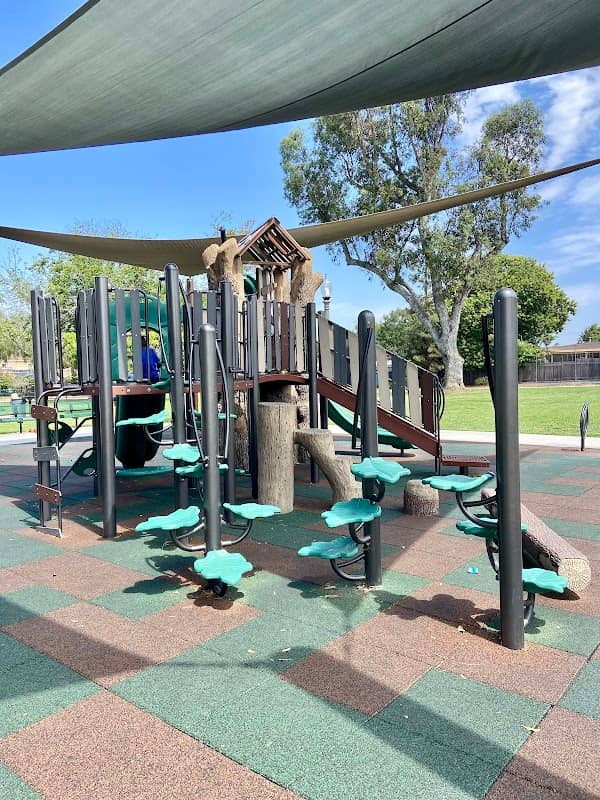 Vista La Mesa Park - Image 1