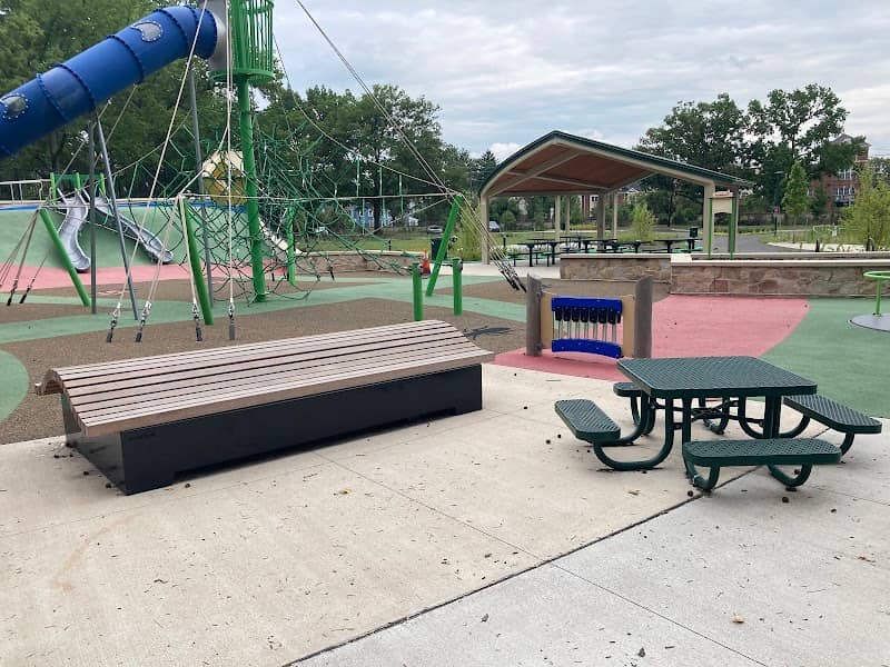 Hillside Park - Image 3