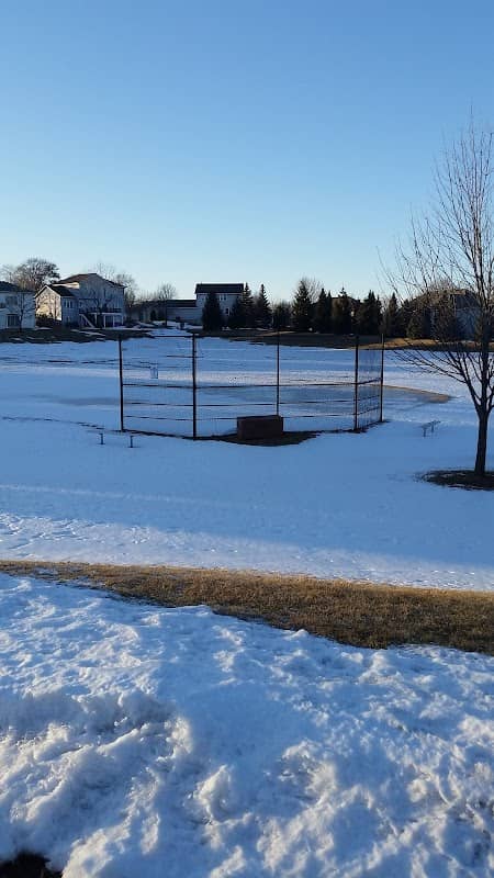 Hamilton Hills Park - Image 3