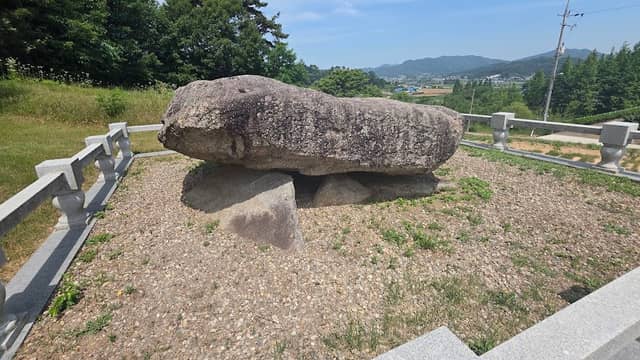 서산 둔당리 지석묘 - Image 1