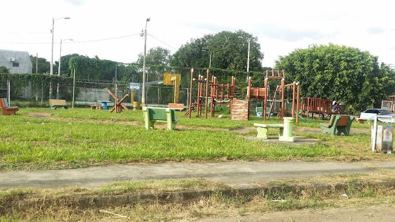 Parque Infantil Barrio La Victoria - Image 1