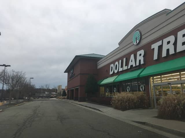 Broad Street Plaza - Image 1