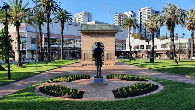 Burwood Park - Image 1