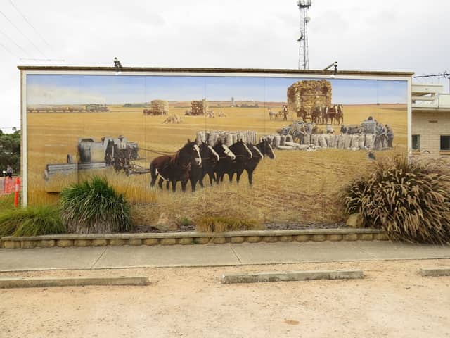 mural - Image 1