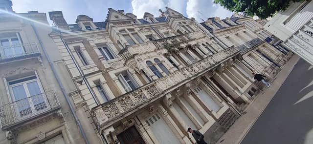 Maison d'époque Napoléon 3 - Image 2