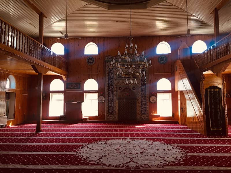 Güllük Cami - Image 1