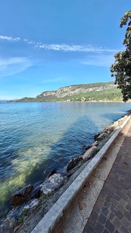 Lungo Lago Regina Adelaide - Image 3