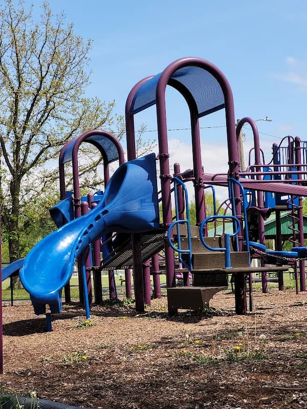 Wings Park - Image 1