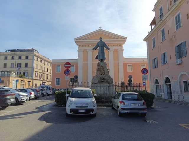 Monumento a San Francesco d'Assisi - Image 2