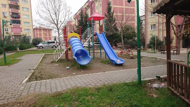Çocuk Parkı - Image 1