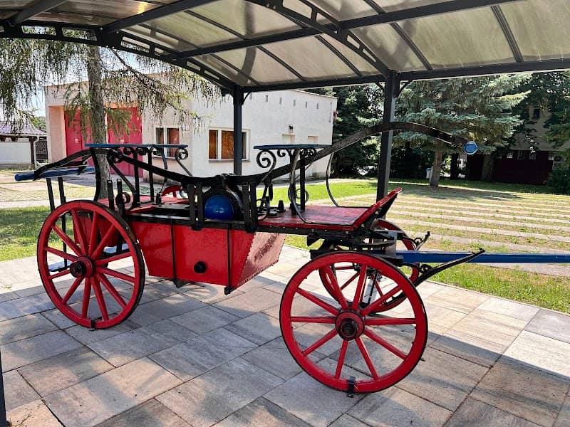Historic fire truck - Image 1