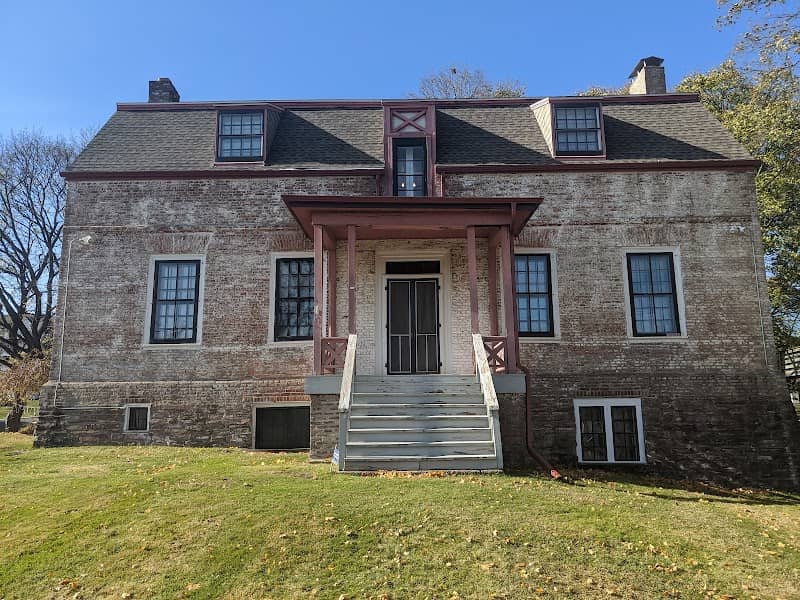 Van Schaick Mansion - Image 1