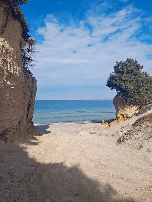 View Spot - Image 1
