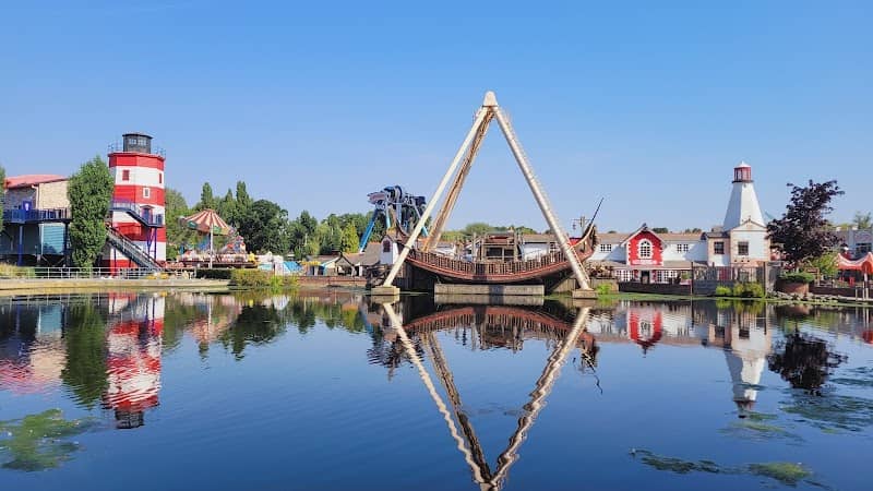 Drayton Manor Resort - Image 1