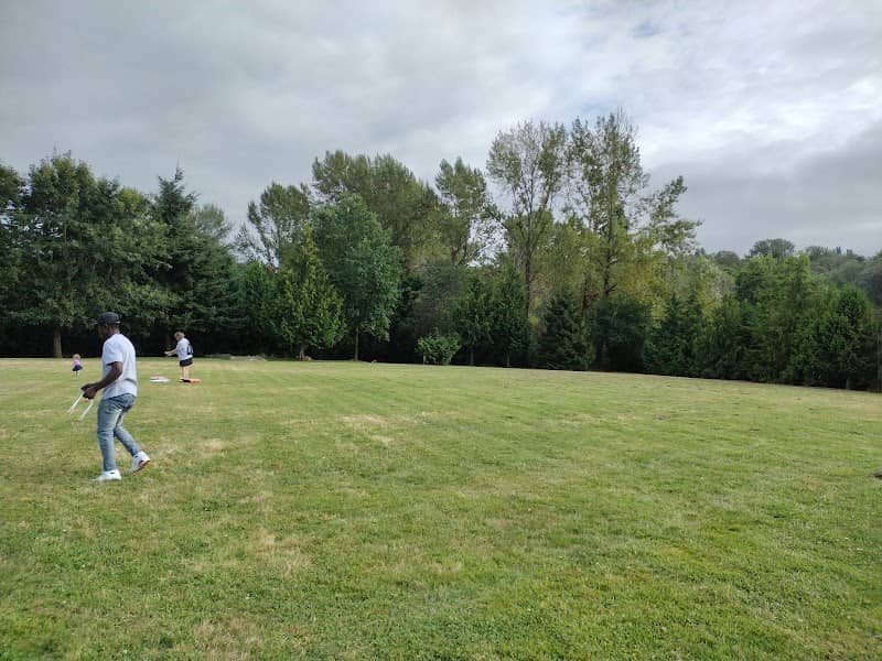 Riverton Park - Image 3