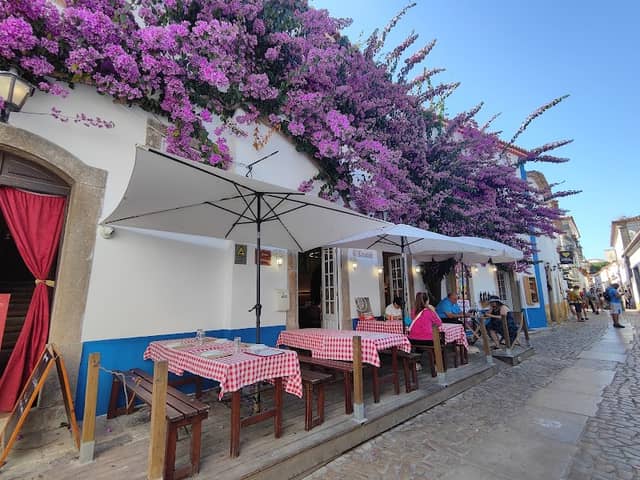 Medieval town centre - Image 2