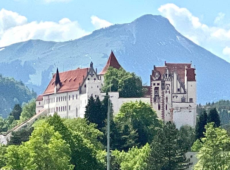 Ausblick auf das Hohe Schloss und Kloster St. Mang - Image 1