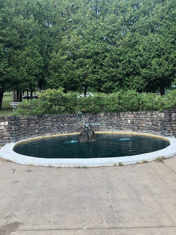 Harlow Park - Image 2