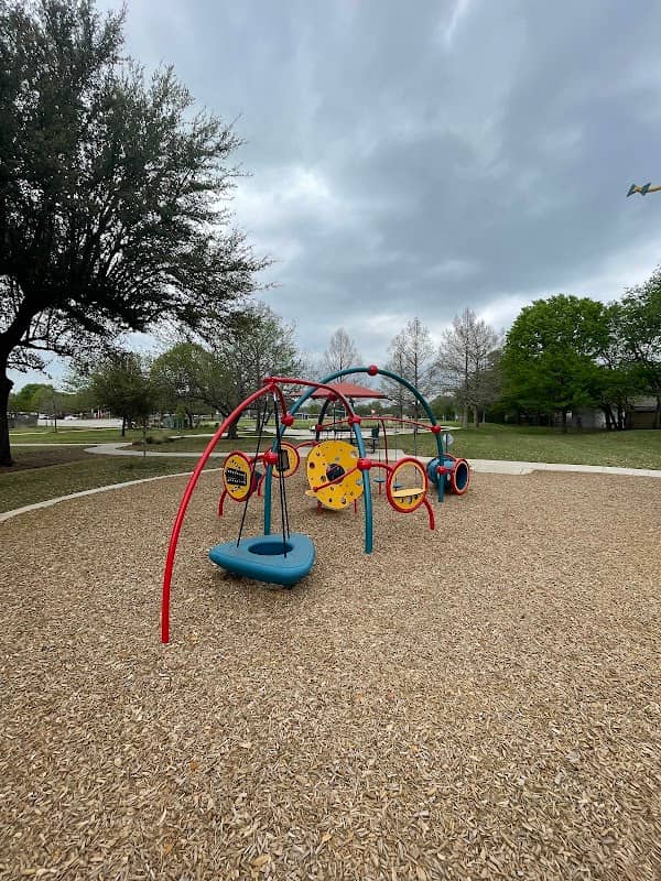 Broadway Park - Image 3