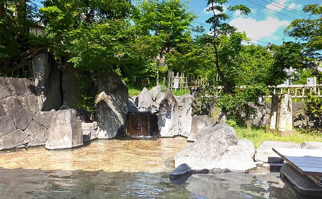 Ryuganji park & foot bath - Image 1