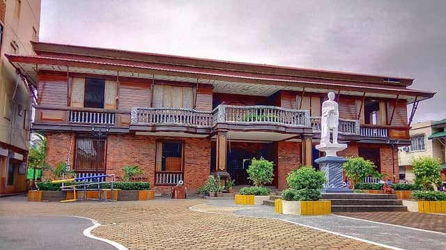 Casa Real - Image 1