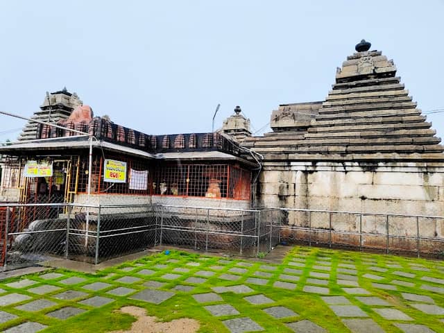 Sri Chaya Someshwara Temple - Image 1