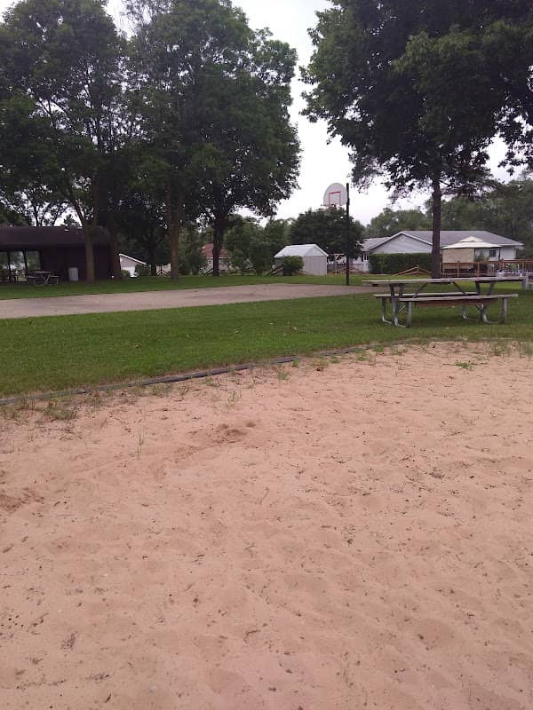 Hinman Park - Image 1