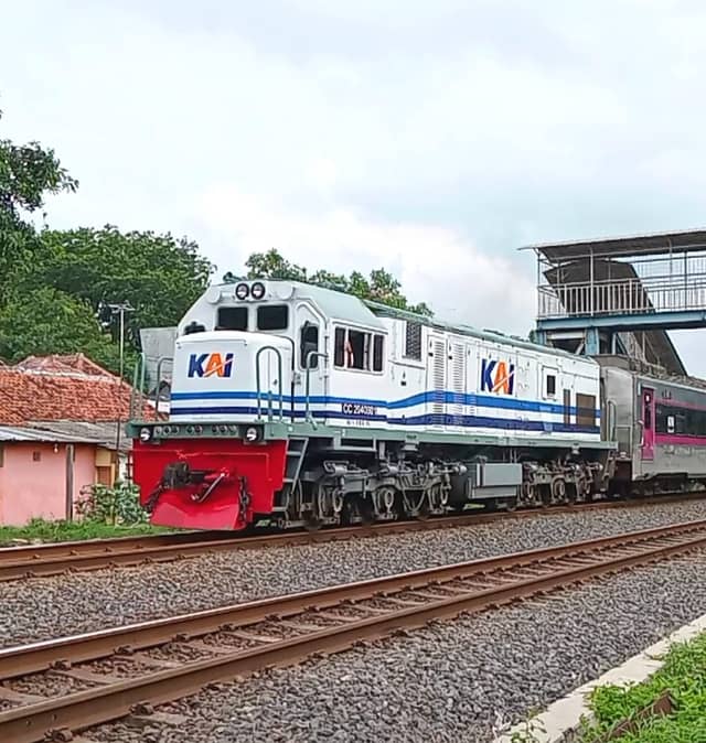 Spot pecinta sepur - Image 1