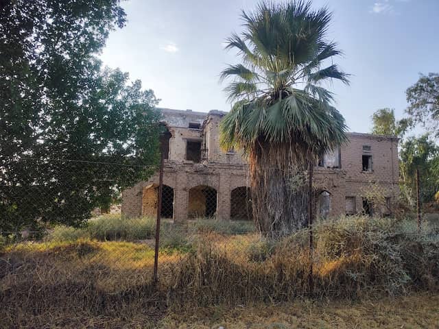 Manzarieh - Image 1