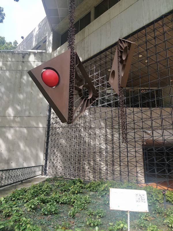 Escultura Papagayos - Image 1