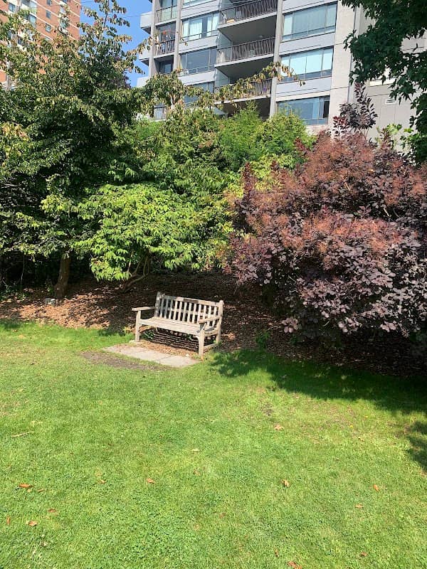 Seawalk Garden - Image 2