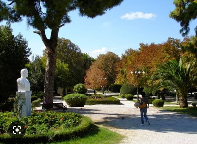 Kifissia Park - Image 1