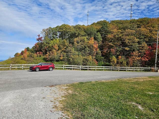 Scenic overlook - Image 1